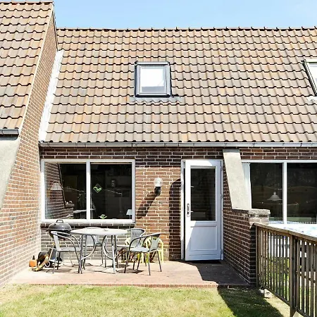Spacious Holiday In R M With North Sea Nearby Romo Kirkeby